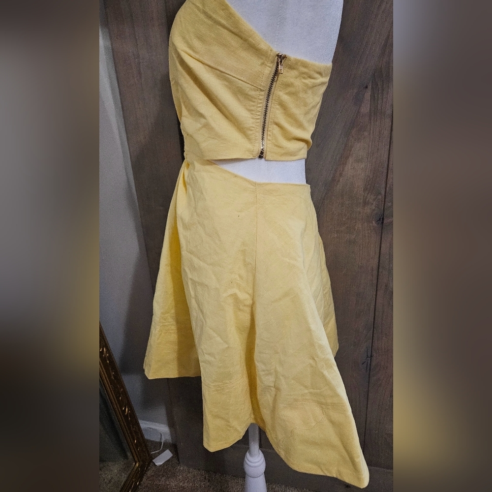 FORTUNATE ONE Beginning of Love Dress Yellow. Size Small - Picture 7 of 11